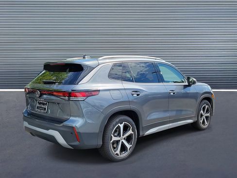 New 2026 Volkswagen Tiguan SE image 3