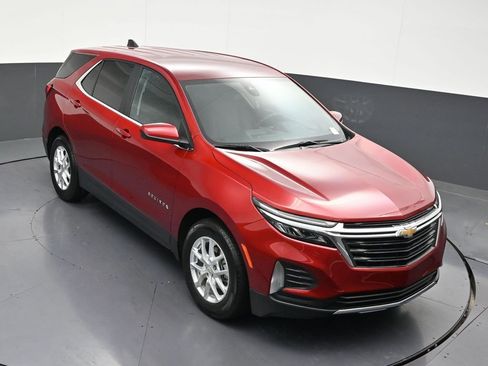 Used 2024 Chevrolet Equinox LT FWD image 22