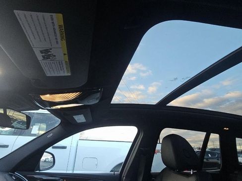 Used 2024 BMW X3 xDrive30i w/ Premium Essential Package image 12