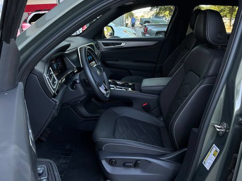 Used 2026 Volkswagen Atlas Cross Sport SE AWD/4WD image 10