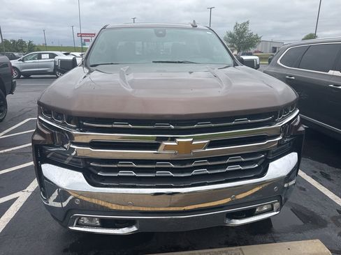 Used 2019 Chevrolet Silverado 1500 LTZ w/ LTZ Premium Package AWD/4WD image 7