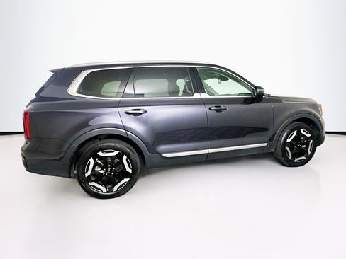 Used 2025 Kia Telluride S FWD image 10