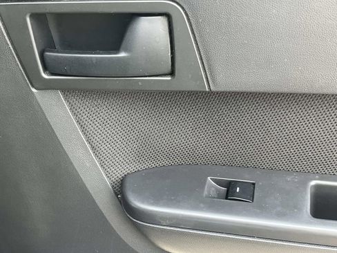 Used 2009 Ford Escape XLT image 26