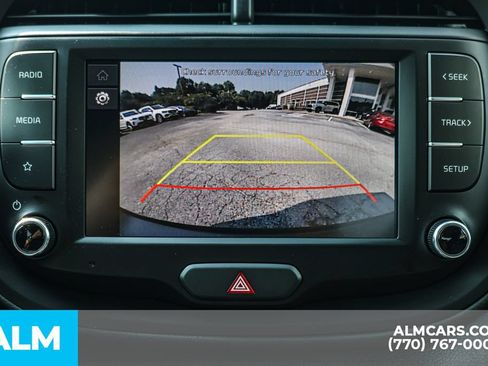 Used 2025 Kia Soul LX w/ LX Technology Package FWD image 36