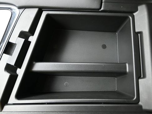 Certified 2020 Buick Enclave Essence w/ Sound and Sites Package image 21