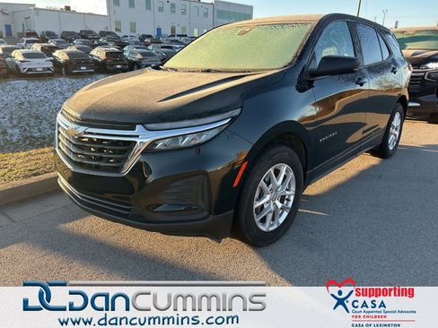 Used 2024 Chevrolet Equinox LS w/ LS Convenience Package image 1