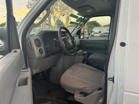 Used 2012 Ford E-150 and Econoline 150 w/ PWR Group RWD image 8