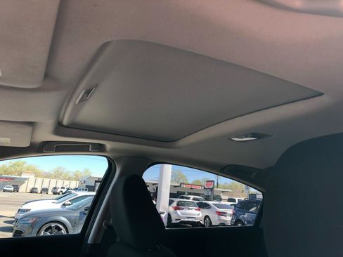 Used 2017 Honda HR-V EX image 12