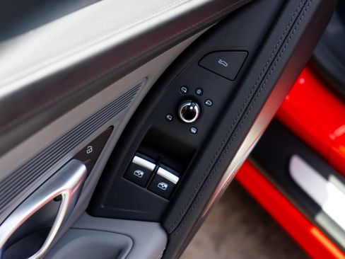 Used 2017 Audi R8 V10 image 16