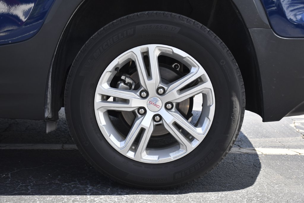 Used 2023 GMC Terrain SLE FWD image 29