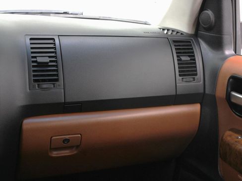 Used 2008 Toyota Sequoia Platinum image 57