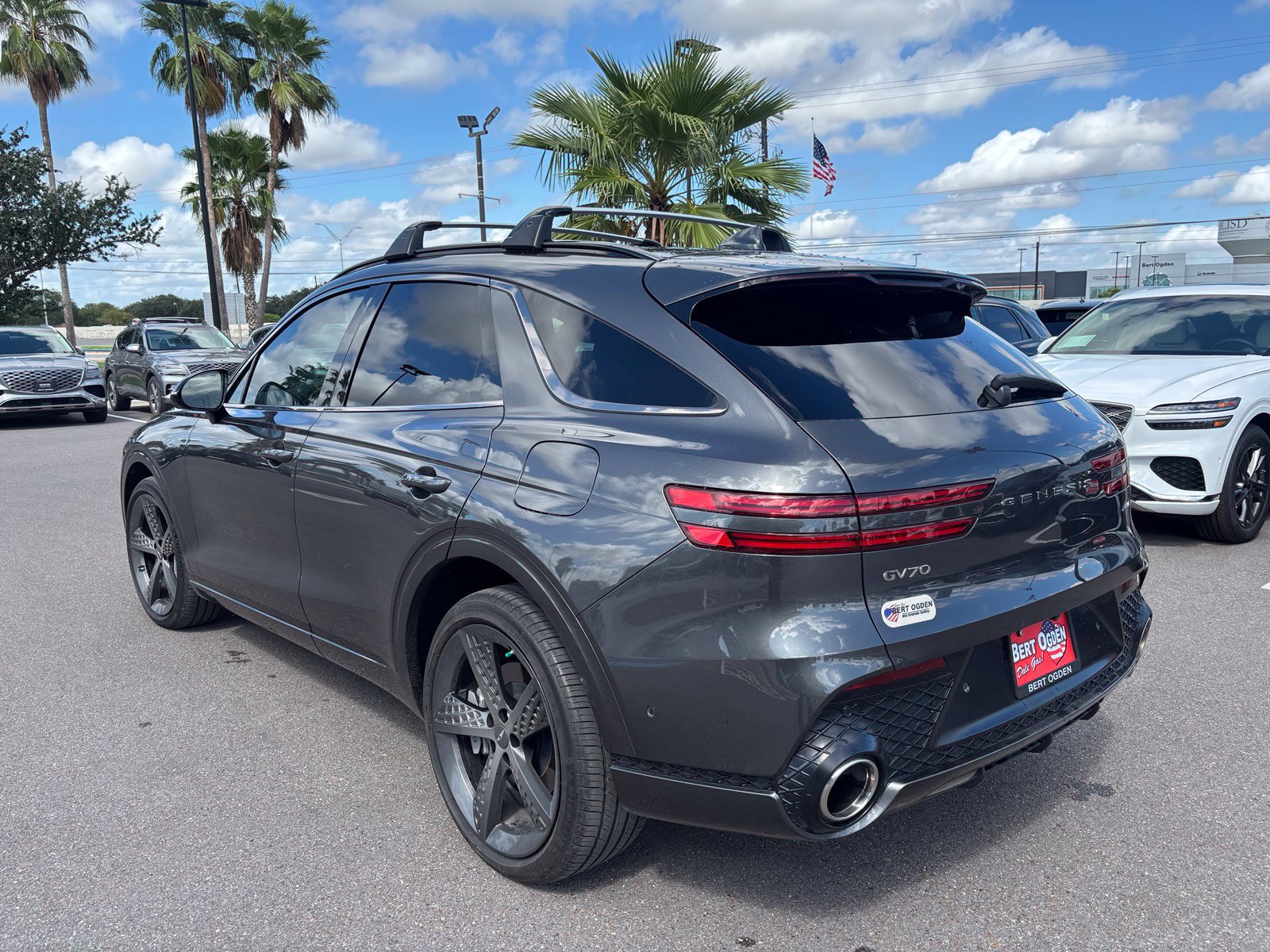 Used 2024 Genesis GV70 2.5T w/ Sport Prestige Package AWD/4WD image 4
