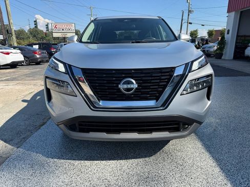 Used 2023 Nissan Rogue SV FWD image 16