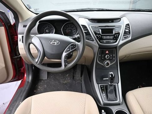 Used 2016 Hyundai Elantra SE FWD image 21