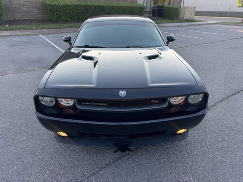 Used 2010 Dodge Challenger R/T RWD image 4