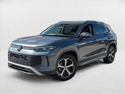 New 2025 Volkswagen Tiguan SE