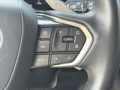 Used 2024 Lexus GX 550 w/ Accessory Package (Z1) AWD/4WD image 27