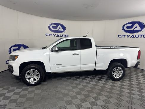 Used 2022 Chevrolet Colorado LT w/ Fleet Safety Package RWD image 6