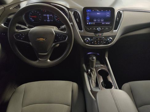 Used 2020 Chevrolet Malibu LT FWD image 22
