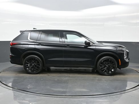 Used 2022 Mitsubishi Outlander SEL Black Edition image 7