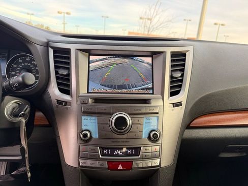 Used 2013 Subaru Outback 2.5i Limited image 17