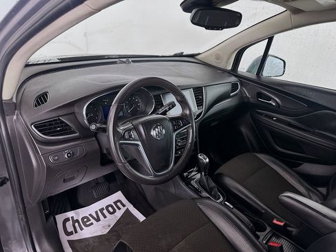 Used 2020 Buick Encore Preferred image 9