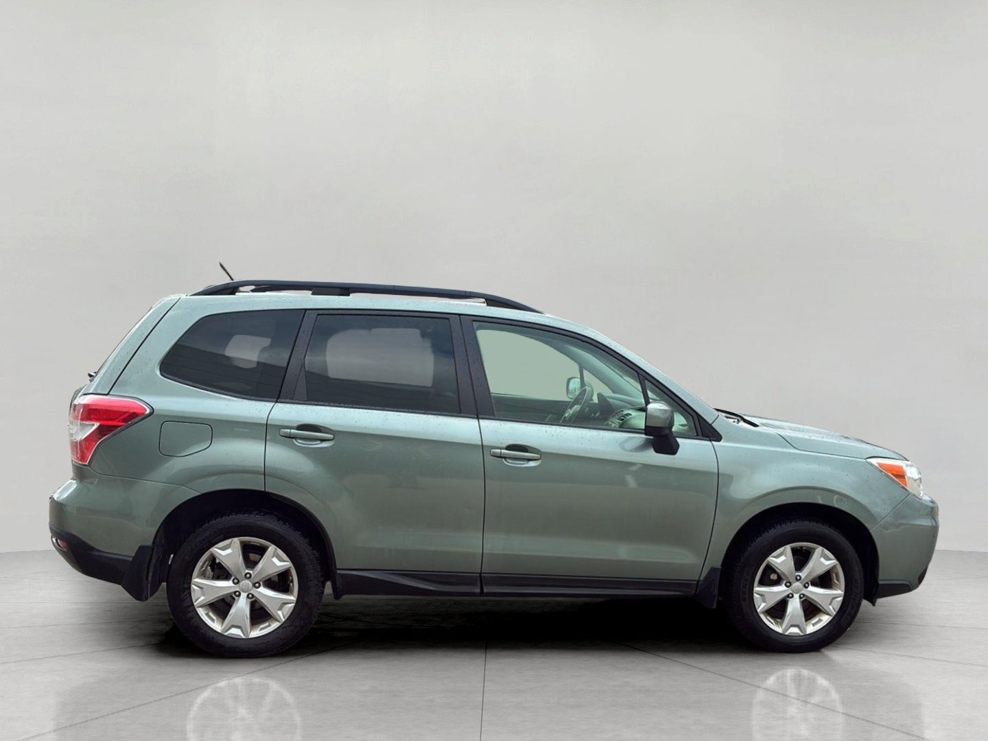 Used 2014 Subaru Forester 2.5i Premium w/ Protection Package #1 AWD/4WD image 7