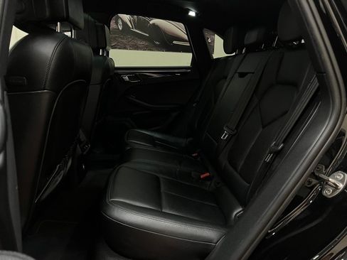 Used 2015 Porsche Macan S AWD/4WD image 19