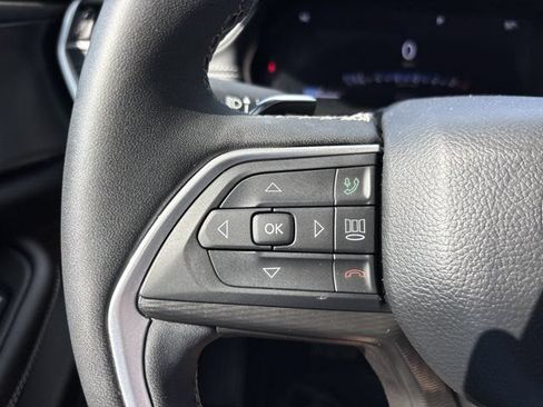 Used 2023 Jeep Grand Cherokee L Altitude AWD/4WD image 25