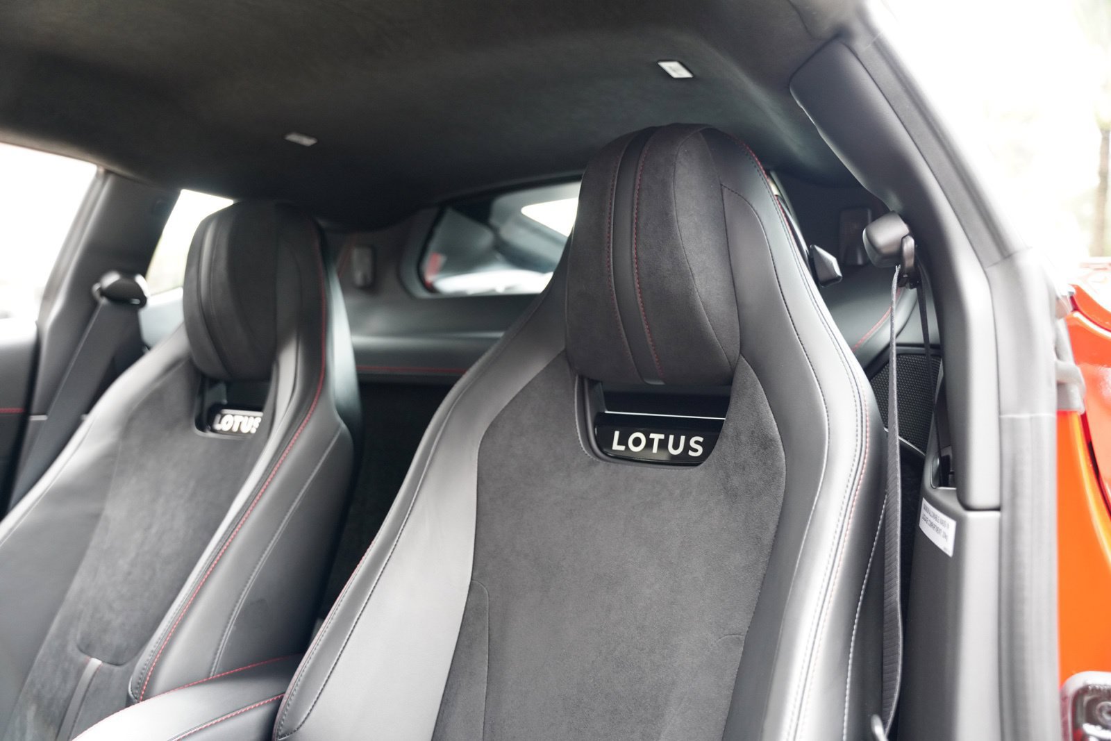 Used 2025 Lotus Emira RWD image 30