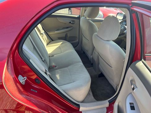 Used 2010 Toyota Corolla LE FWD image 19