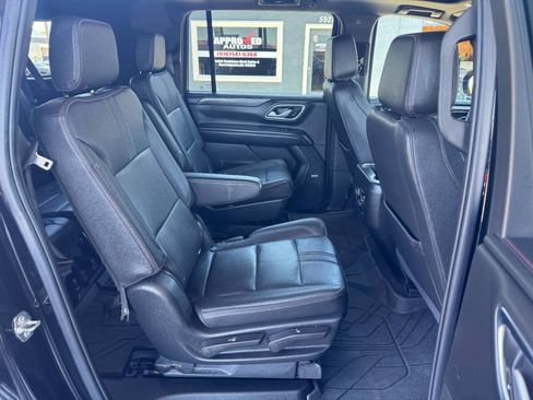 Used 2022 Chevrolet Suburban RST w/ Luxury Package AWD/4WD image 13