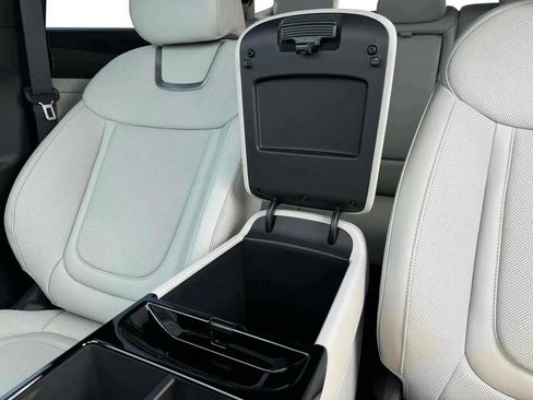 New 2026 Hyundai Tucson Limited AWD/4WD image 17