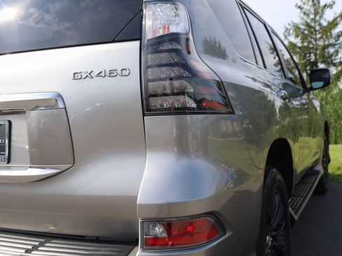 Used 2023 Lexus GX 460 Luxury w/ Sport Design Package image 63
