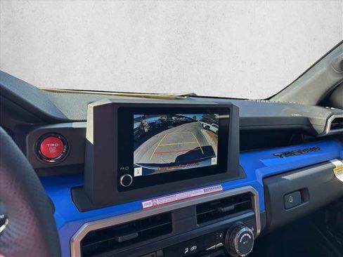 New 2025 Toyota Tacoma TRD Off-Road image 15