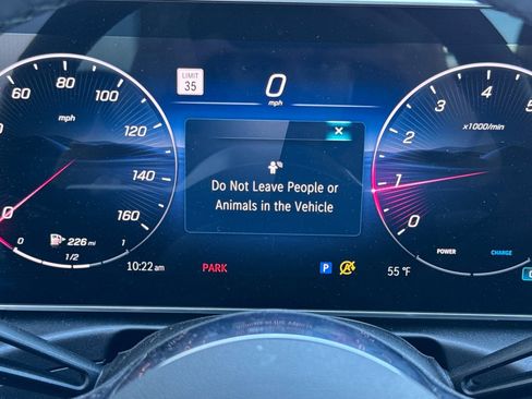 Certified 2025 Mercedes-Benz CLE 300 4MATIC Cabriolet image 17