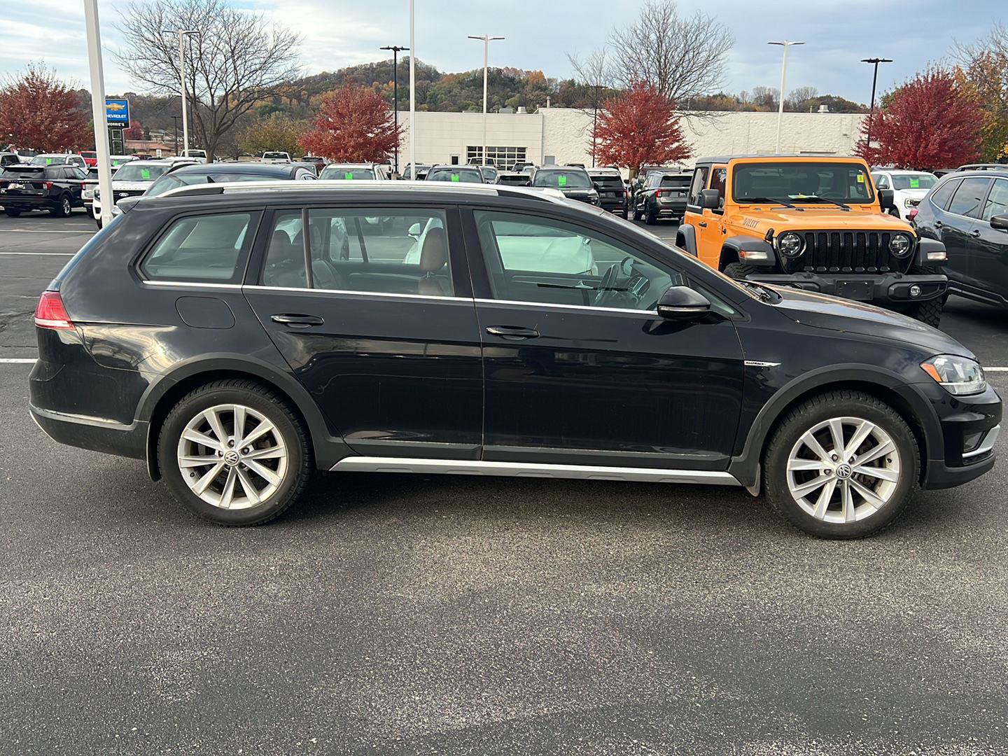 Used 2019 Volkswagen Golf Alltrack SE AWD/4WD image 4