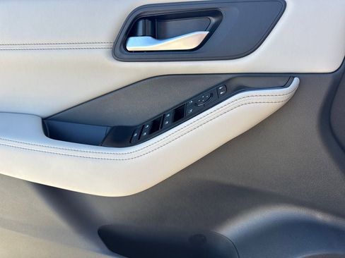 New 2026 Nissan Rogue SV image 17