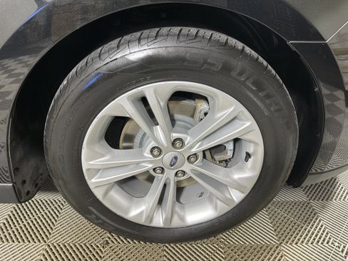 Used 2013 Ford Taurus SEL image 28