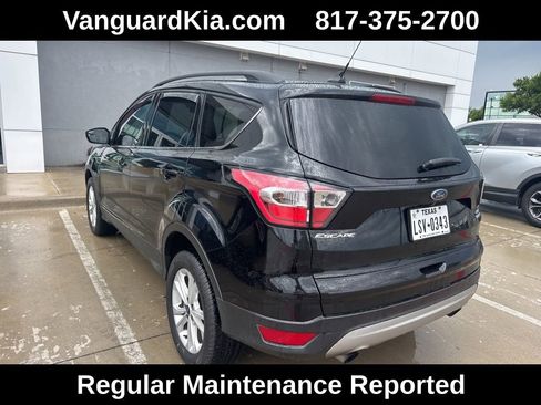 Used 2018 Ford Escape SE w/ SE Sync 3 Package image 2