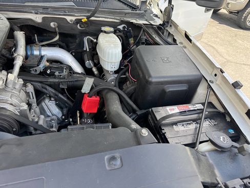 Used 2006 Chevrolet Silverado 2500 W/T w/ Skid Plate Package AWD/4WD image 29