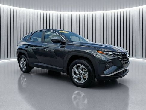 Used 2023 Hyundai Tucson SE AWD/4WD image 2