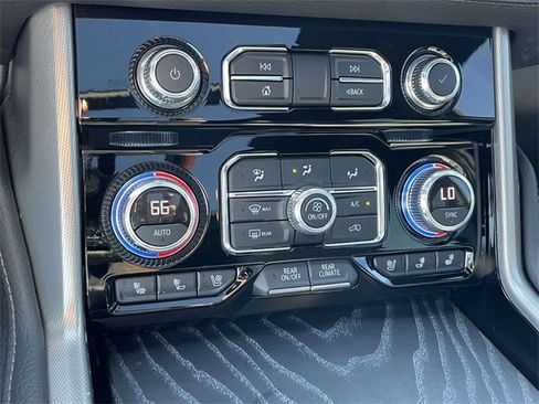 Certified 2022 GMC Yukon Denali image 22