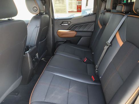 Used 2024 GMC Canyon AT4 AWD/4WD image 20