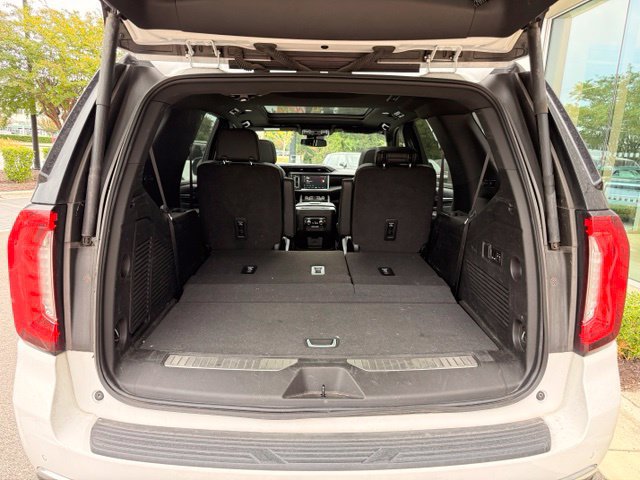 Used 2023 GMC Yukon Denali AWD/4WD image 30
