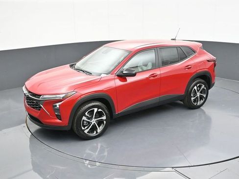 New 2026 Chevrolet Trax RS w/ Driver Confidence Package FWD image 56