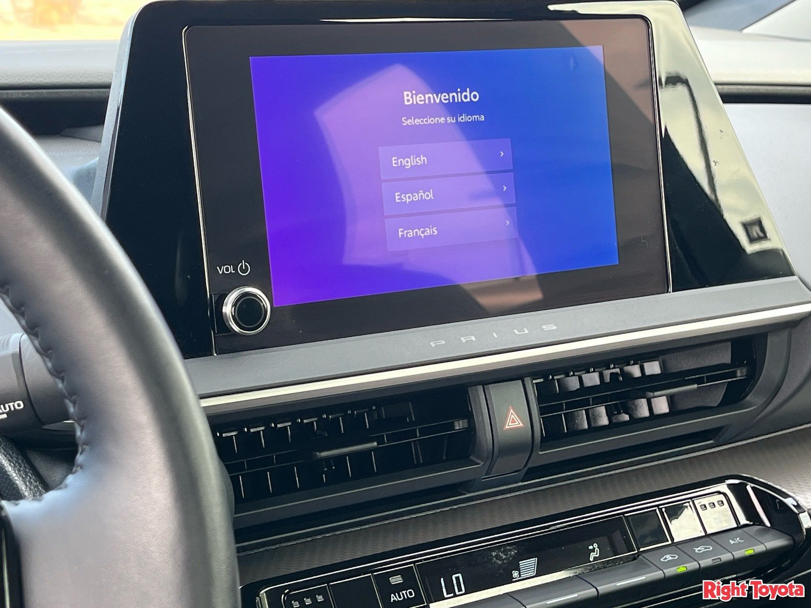 Certified 2024 Toyota Prius XLE FWD image 27