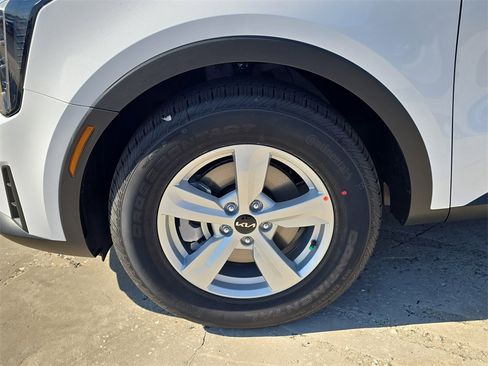 New 2026 Kia Sorento LX image 35
