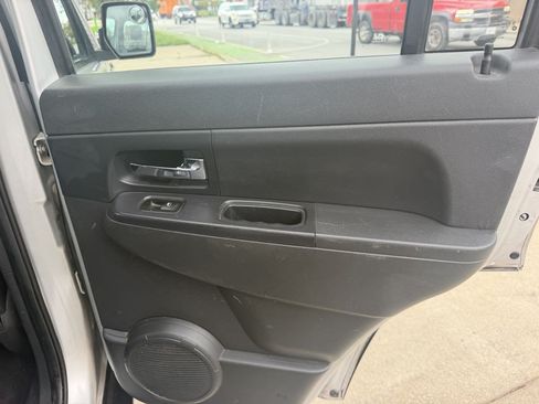 Used 2012 Jeep Liberty Sport AWD/4WD image 34