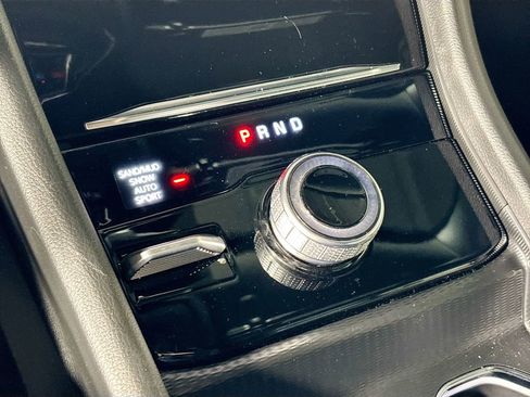 New 2026 Jeep Grand Cherokee Laredo image 18